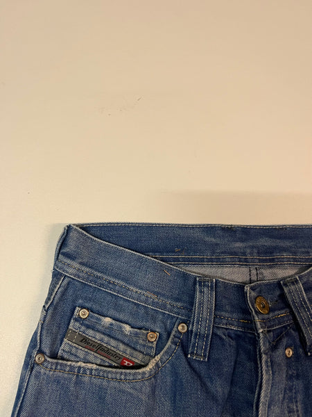 Vintage Diesel Jeans 30 L 9909
