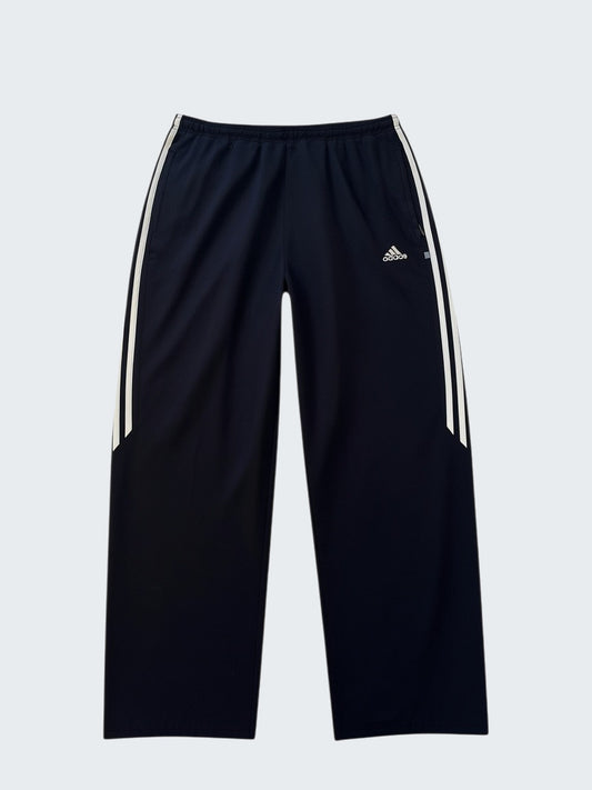 Adidas Vintage Track Pants S | Baggy Trackpants 6880 [photoroom-buegeln-bg-e9ecef-v1] [sha:61100d014b51] [bg:#E9ECEF] [source_image:86113877426440]