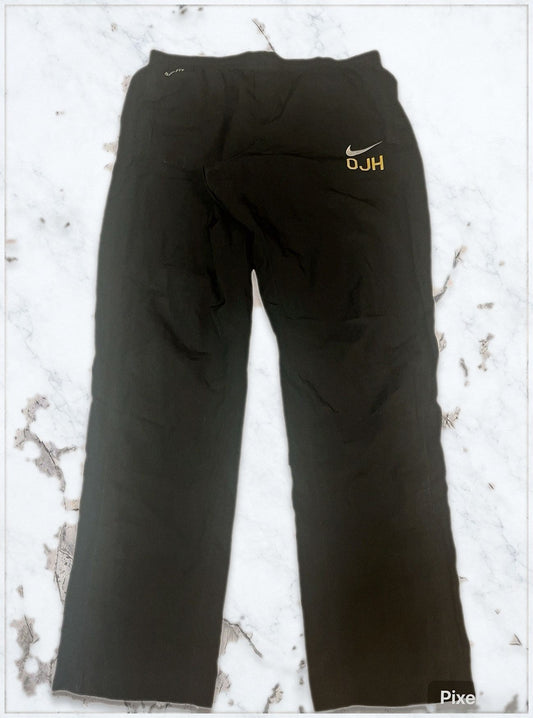 Nike Vintage Track Pants S | Baggy Trackpants 5-6-9-5 - AI-Anziehbild Original [bildbot-ai-fitpic]