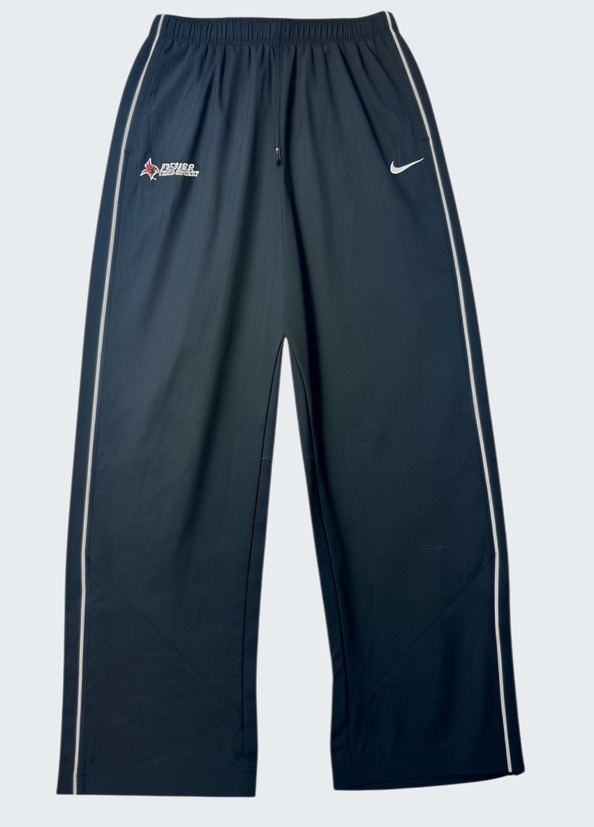Nike vintage Trackpants M Baggy 725 5 [photoroom-buegeln-bg-e9ecef-v1] [sha:511756ae79b8] [bg:#E9ECEF] [source_image:86113782792456]