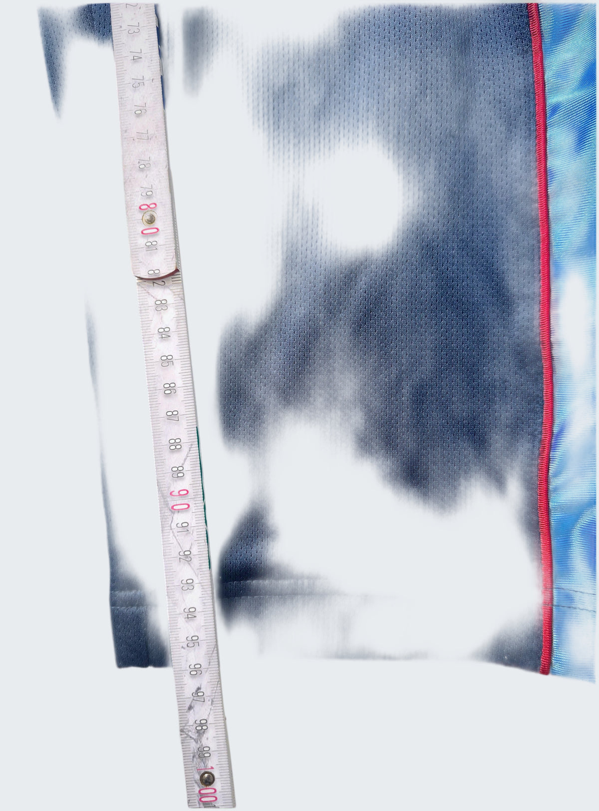 Picsart Shop-Hintergrund [picsart-white-bg] [bg:#E9ECEF] [old:85025621836040] [pos:3]