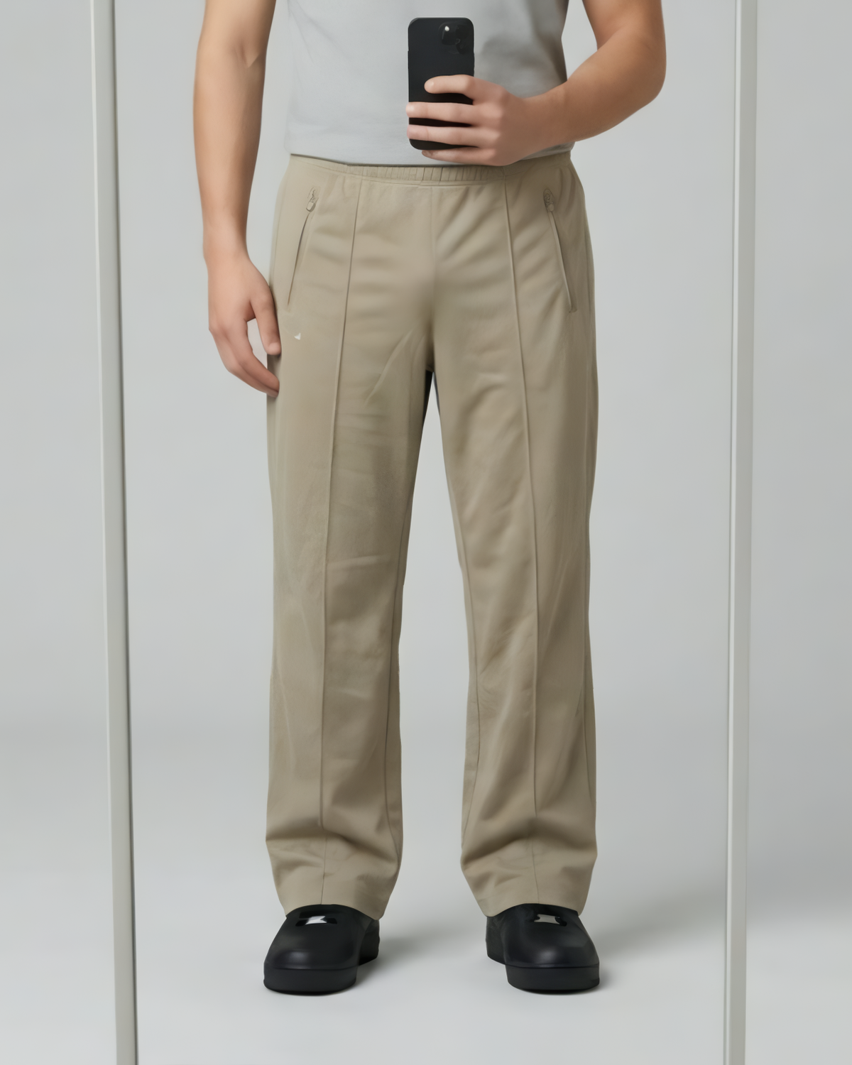 Nike Vintage Trackpants S baggy 7 380 - 4:5 Hauptbild [format-4x5-v1] [sha:706fb31c61c1] [source:86105587515656]