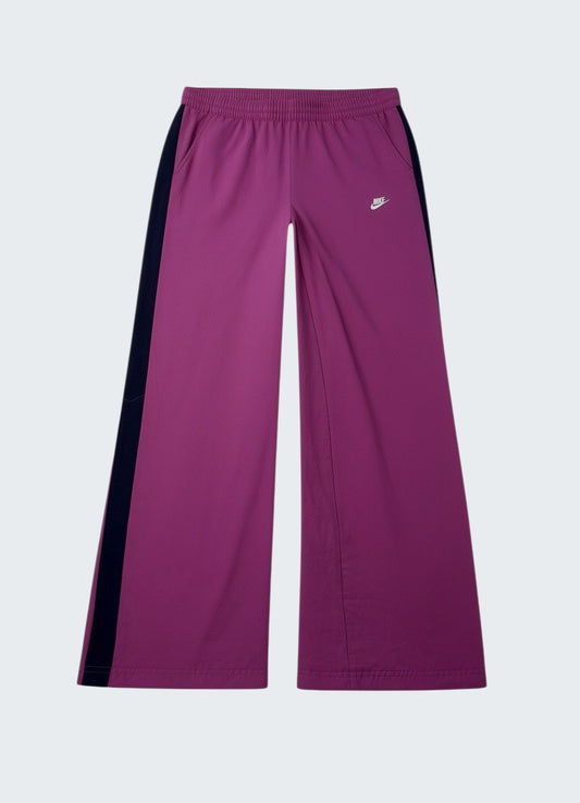 Nike Vintage Track Pants XL | Baggy Trackpants 68 29 [photoroom-buegeln-bg-e9ecef-v1] [sha:c47d11452ad2] [bg:#E9ECEF] [source_image:86113885585672]