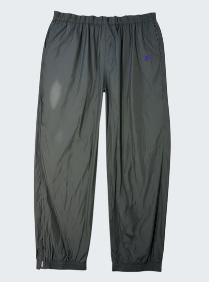 Nike Vintage Track Pants XL | Baggy Trackpants 6-9-4-3 [photoroom-buegeln-bg-e9ecef-v1] [sha:19e14760029f] [bg:#E9ECEF] [source_image:86113826636040]