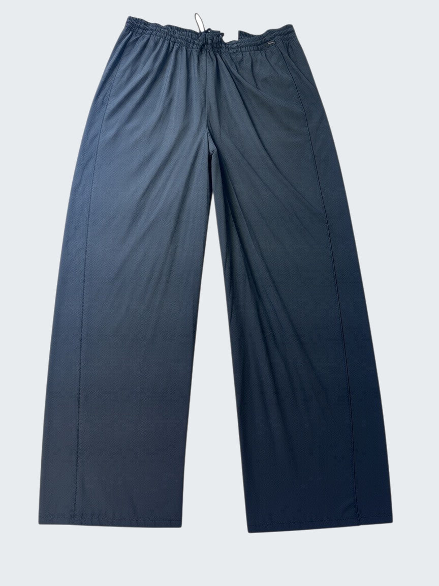 Nike vintage Trackpants Xl Baggy 7204 [photoroom-buegeln-bg-e9ecef-v1] [sha:dfb928e54362] [bg:#E9ECEF] [source_image:86113819164936]