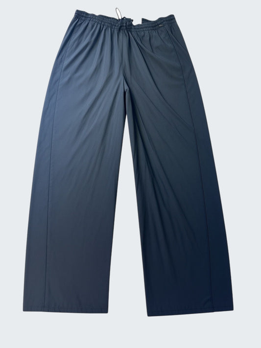 Nike vintage Trackpants Xl Baggy 7204 [photoroom-buegeln-bg-e9ecef-v1] [sha:dfb928e54362] [bg:#E9ECEF] [source_image:86113819164936]