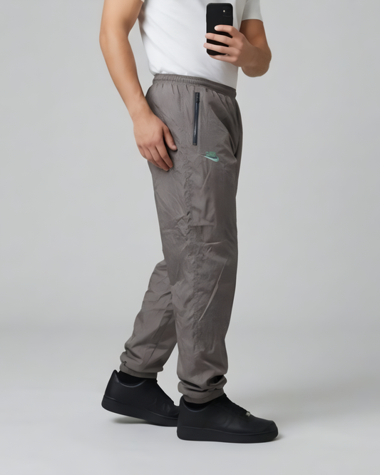 Nike Vintage Trackpants Xl baggy 7491 - 4:5 Hauptbild [format-4x5-v1] [sha:3e8f8651b1a7] [source:86098413355272]
