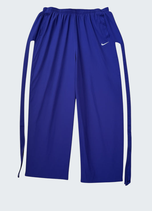Nike Vintage Trackpants Xxl baggy lila 7-265 [photoroom-buegeln-bg-e9ecef-v1] [sha:1ae5e66f1ba6] [bg:#E9ECEF] [source_image:86113778893064]