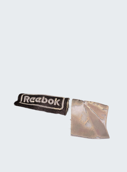 Picsart Shop-Hintergrund [picsart-white-bg] [bg:#E9ECEF] [old:84888642748680] [pos:3]