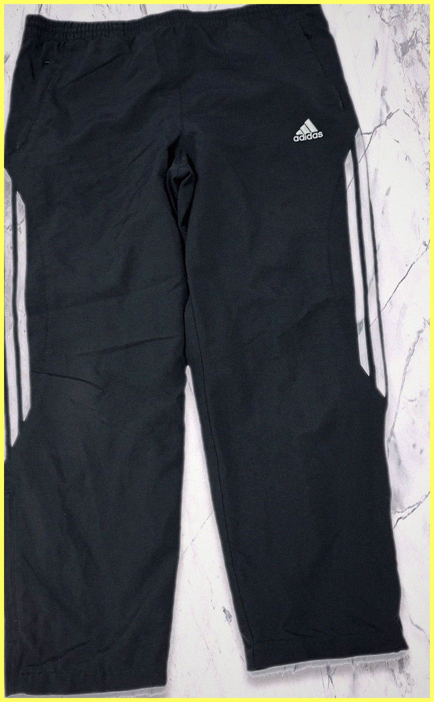 Adidas Vintage Trackpants L unten gekürzt 738 6