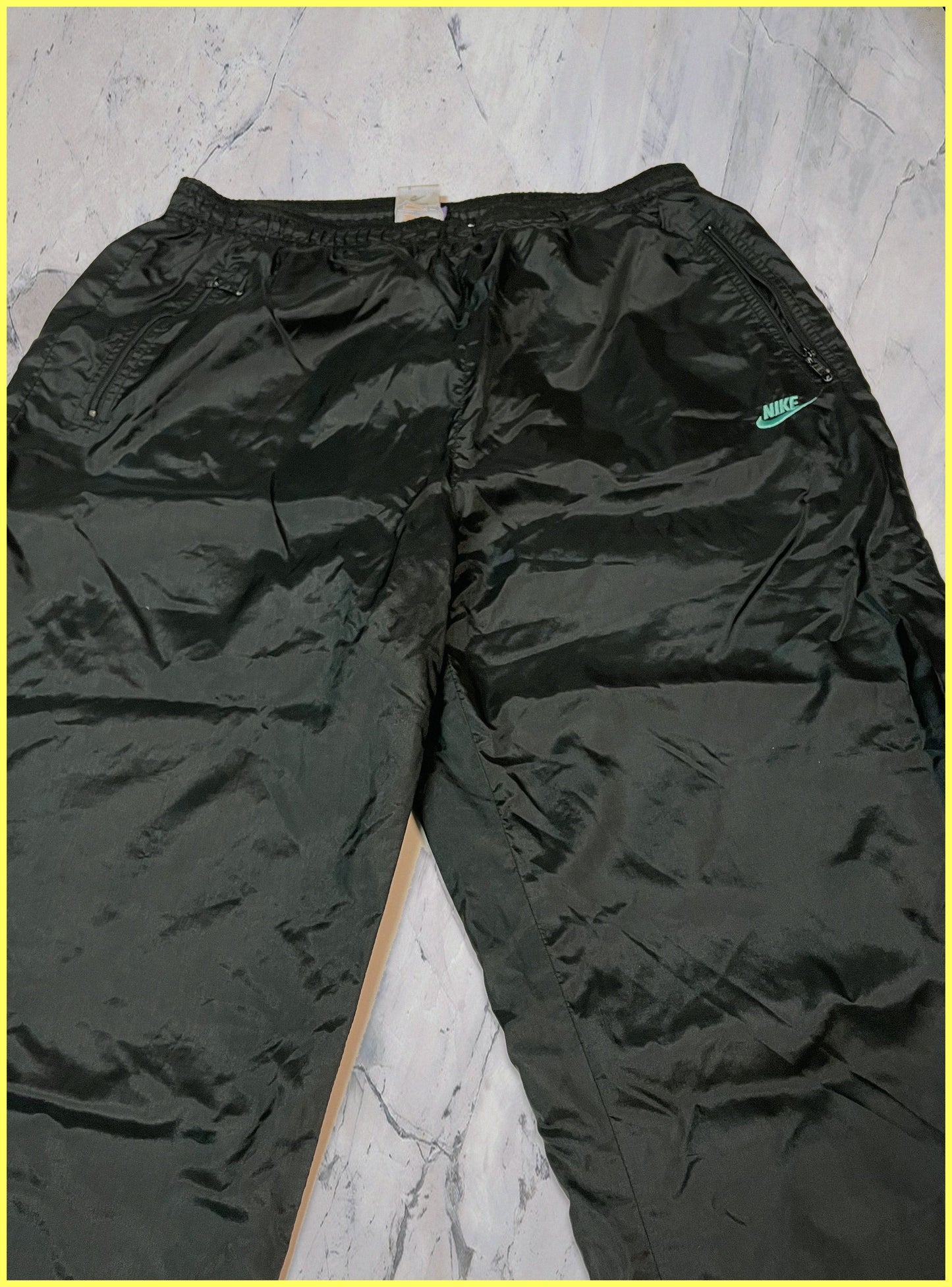 Nike Vintage Trackpants XL 5-9-7-5