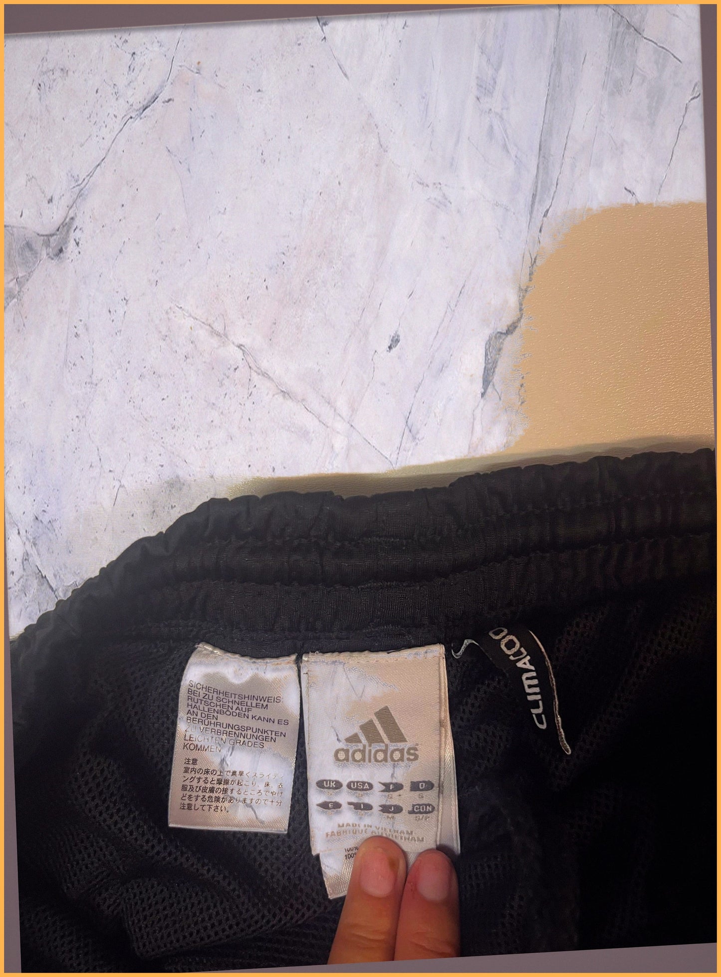 Vintage Adidas Trackpants baggy S 3-6-1-1
