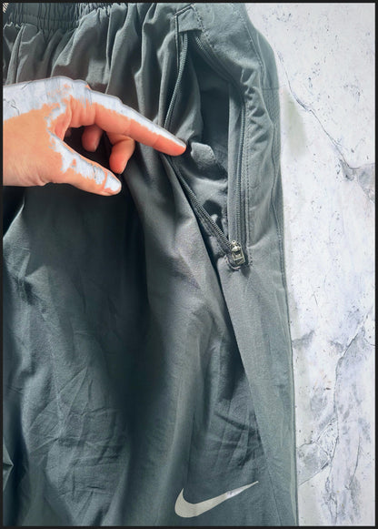 Nike vintage Trackpants L fit M 7-2-2-8