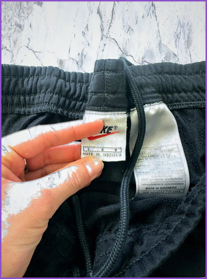 Nike vintage Trackpants L gekürzt S 7-2-2-1