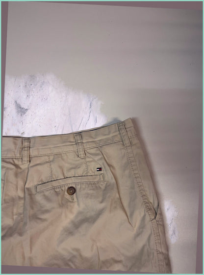 Vintage Tommy Hilfiger Shorts 40 3-7-2-0