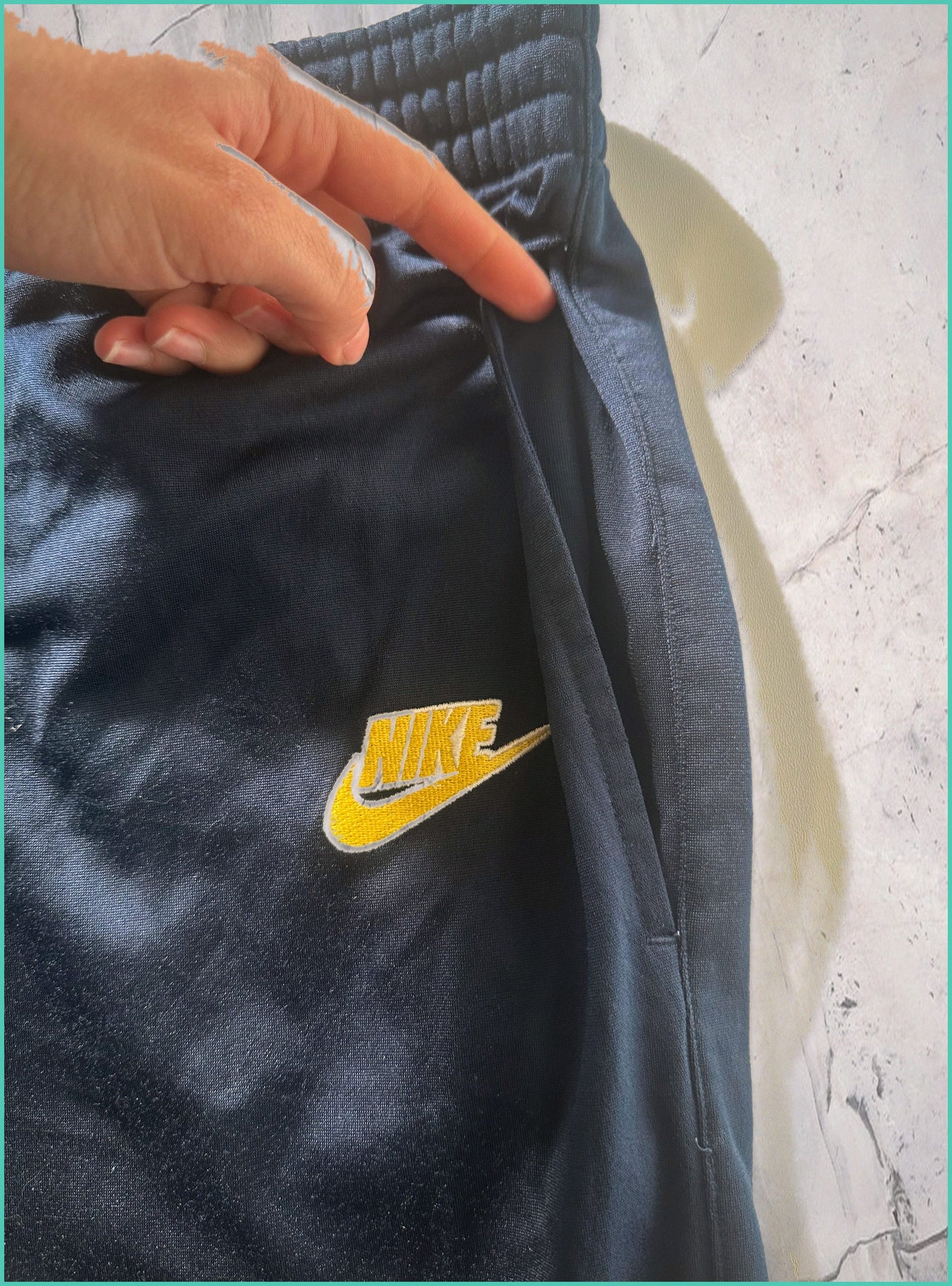 Nike vintage Trackpants L ohne Seil 7-2-3-2