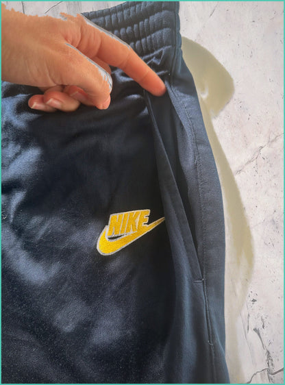 Nike vintage Trackpants L ohne Seil 7-2-3-2