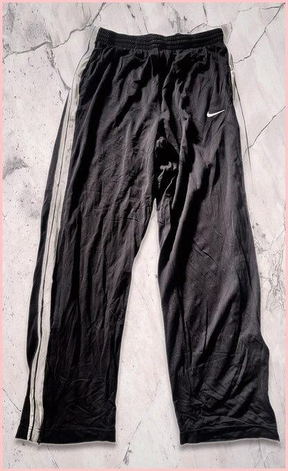 Nike vintage Trackpants XL fit L baggy 7-3-0-6