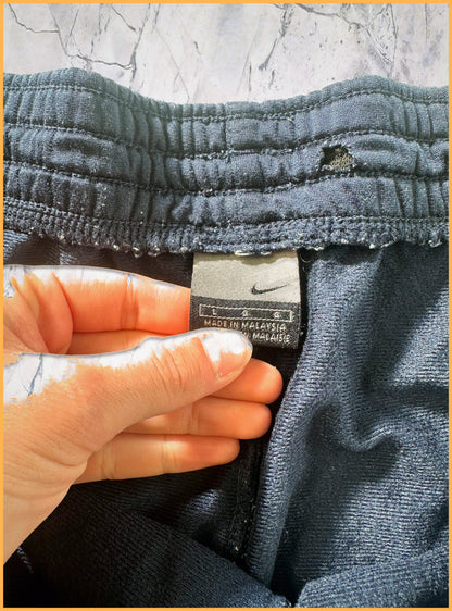 Nike vintage Trackpants L ohne Seil 7-2-3-2