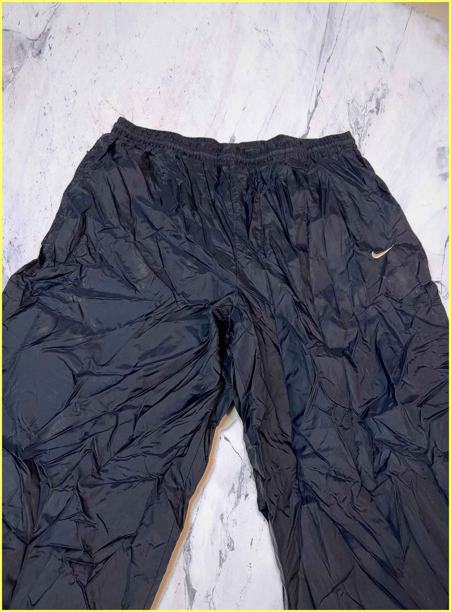 Nike Vintage Trackpants XL 5-9-0-7