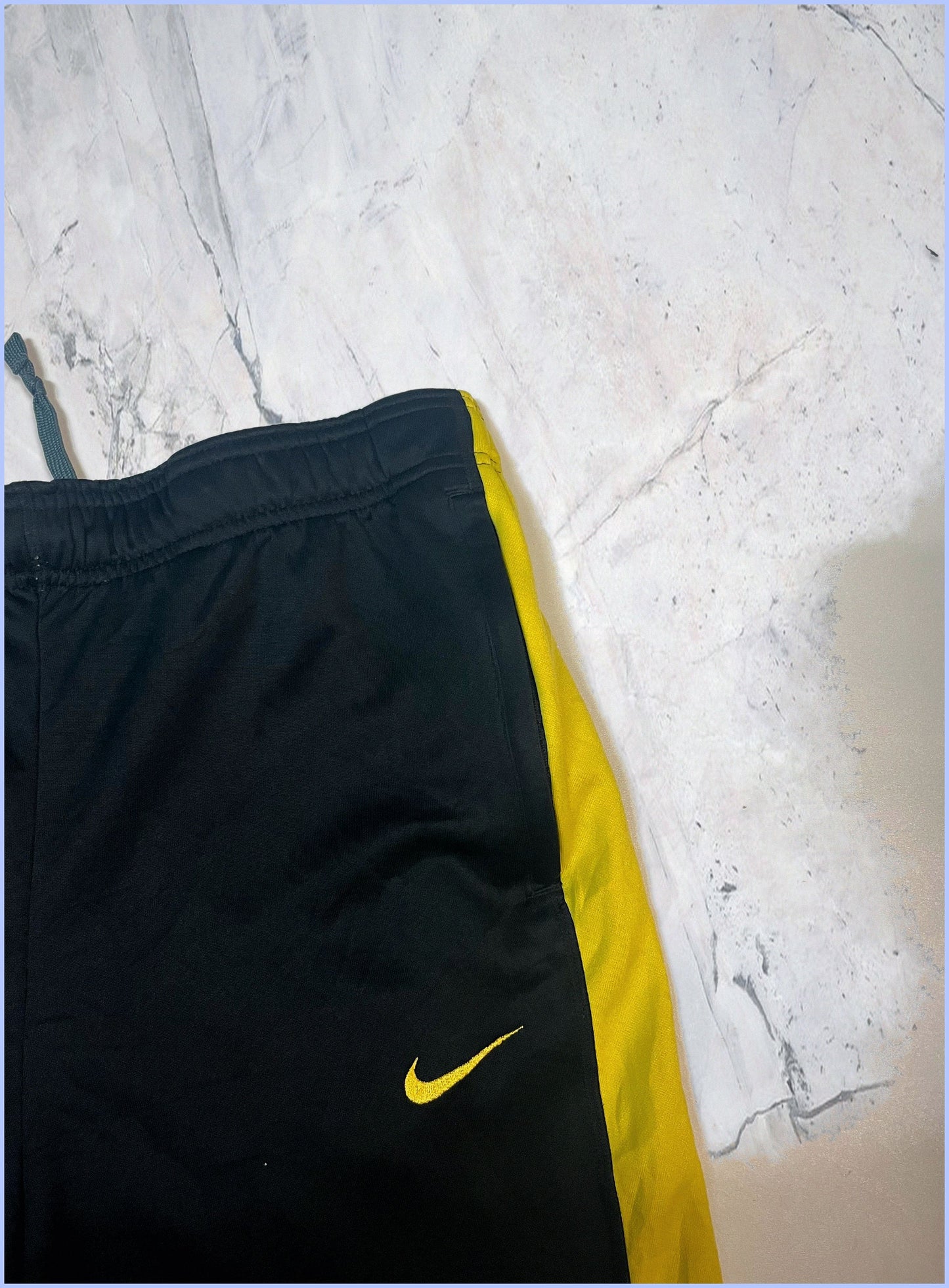 Vintage Nike Trackpants L fit S 5-3-7-3