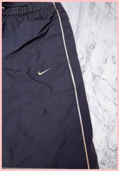 Nike Vintage Trackpants M Bund beschädigt 7-385