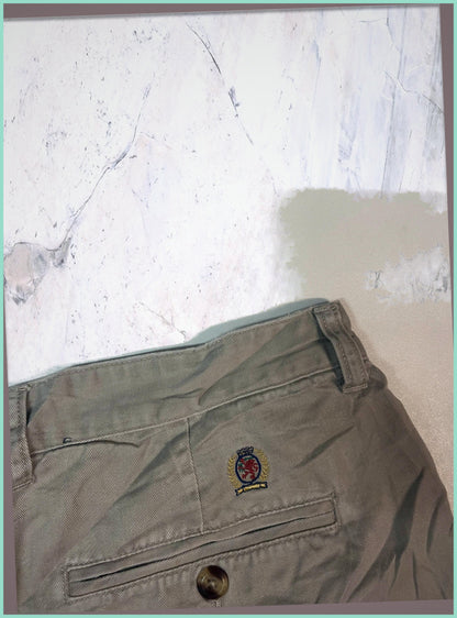 Vintage Tommy Hilfiger Shorts 38 3-6-8-6