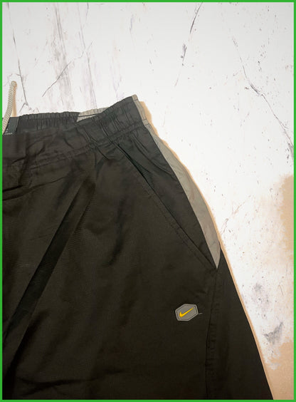 Vintage Nike Trackpants baggy L 5-5-4-0