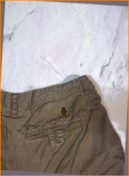 Vintage Tommy Hilfiger Shorts 38 3-6-9-0