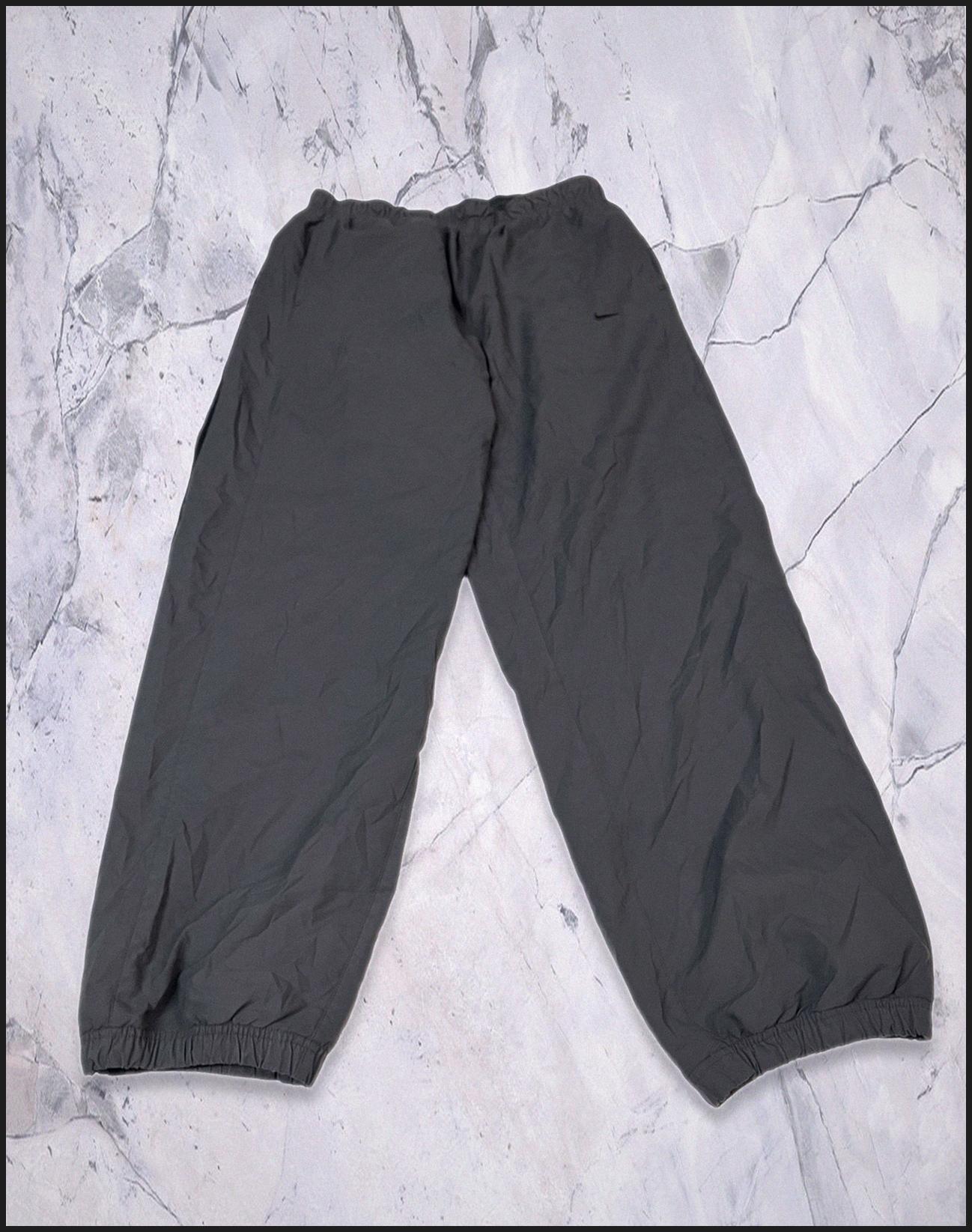 Nike Vintage Trackpants M 5-9-0-8