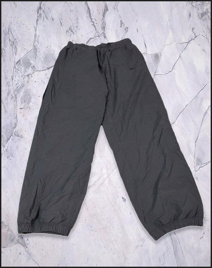 Nike Vintage Trackpants M 5-9-0-8