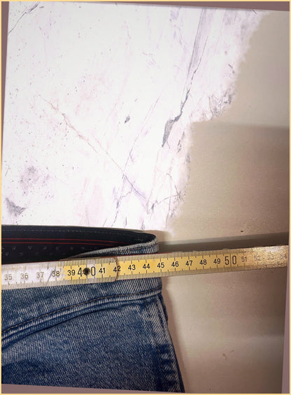 Vintage Wrangler Jeans 36/30 fit M 3-9-5-3