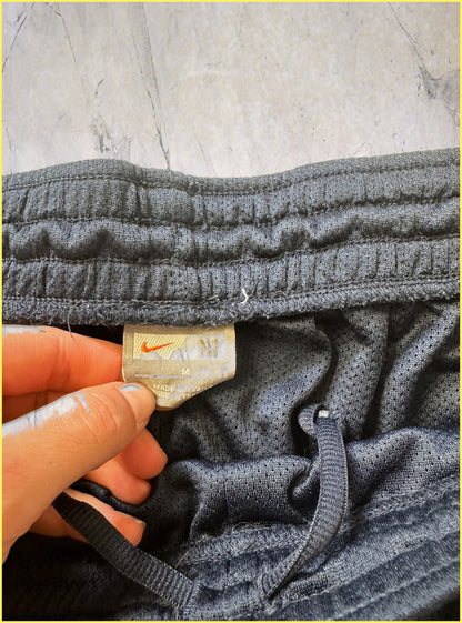 Nike vintage Trackpants M gekürzt 7-2-4-1