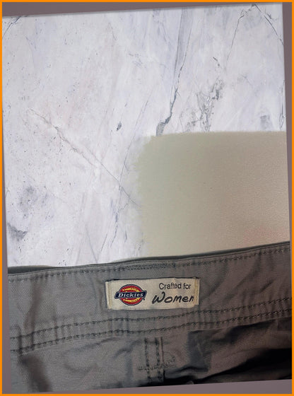 Vintage Dickies Damen Shorts 3-6-9-2