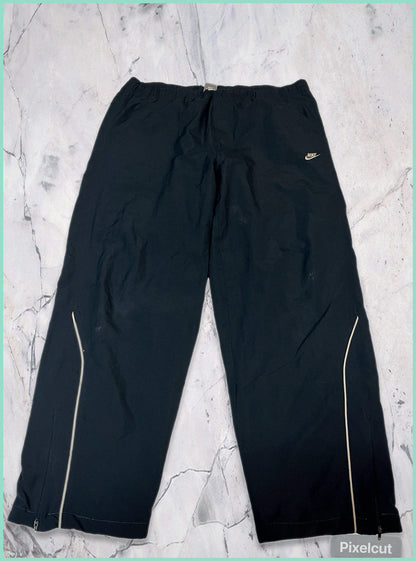 Vintage Nike Trackpants baggy XL fit L 5-6-0-9