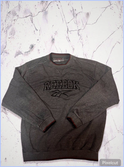 Vintage Reebok Sweatshirt XL fit S gesticktes Logo 5-7-2-7