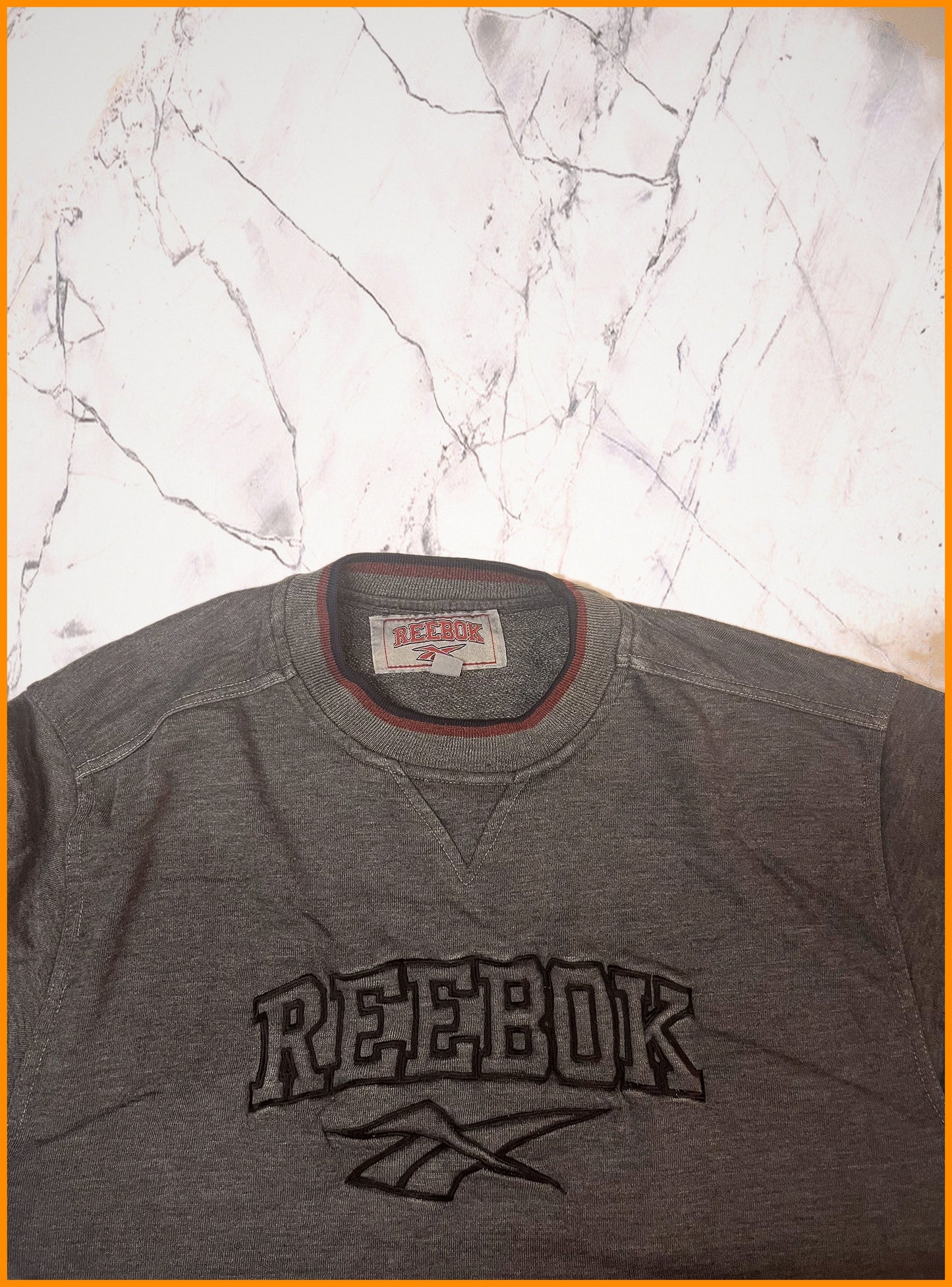 Vintage Reebok Sweatshirt XL fit S gesticktes Logo 5-7-2-7