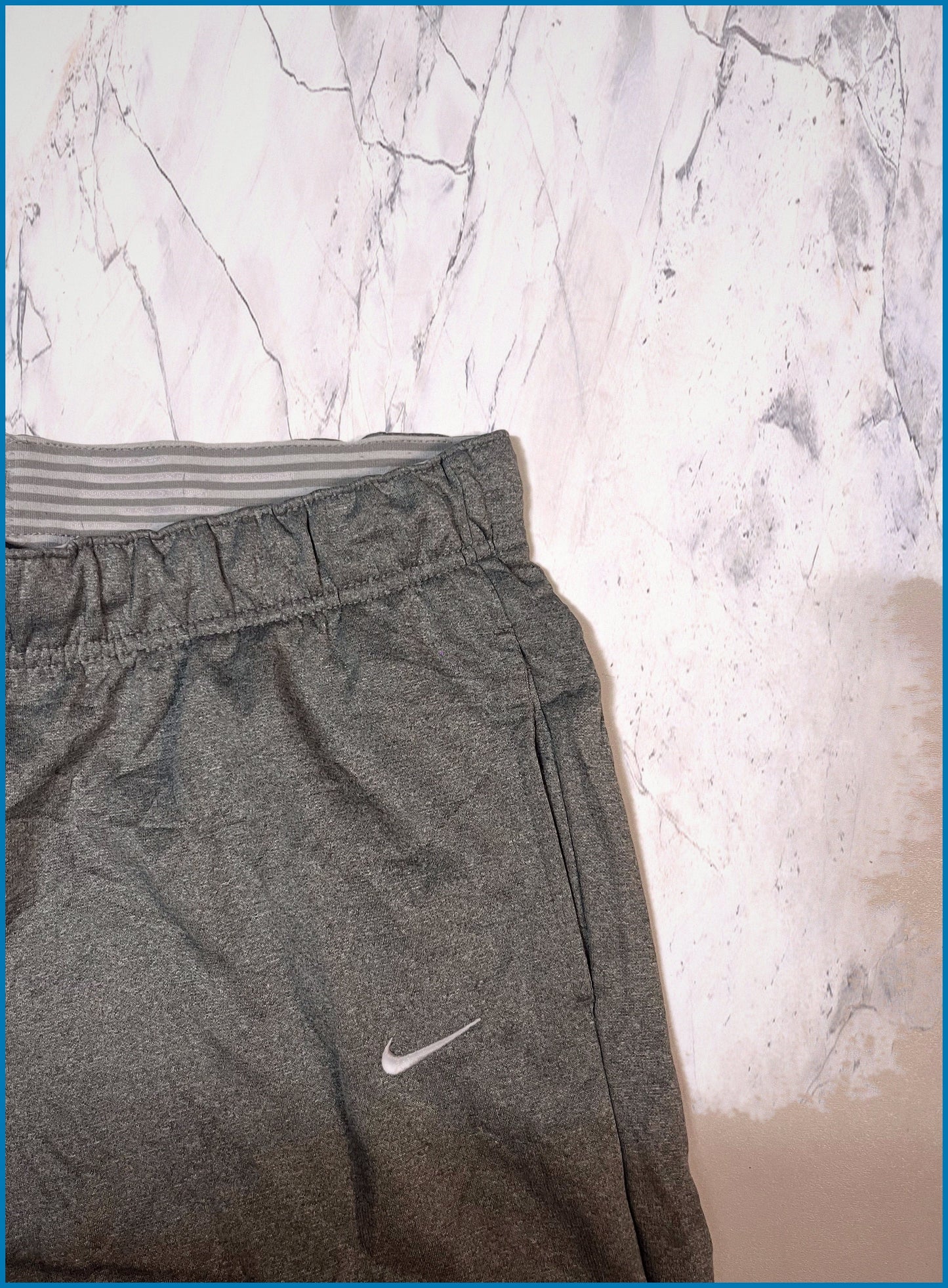 Vintage Nike Trackpants baggy L fit S 5-3-8-5
