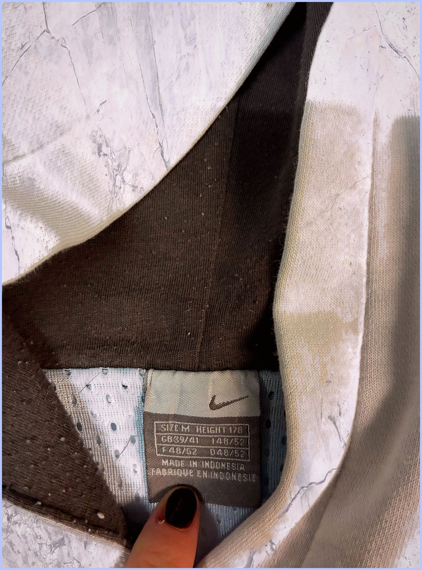 Vintage Nike Hoodie M 6-0-0-5