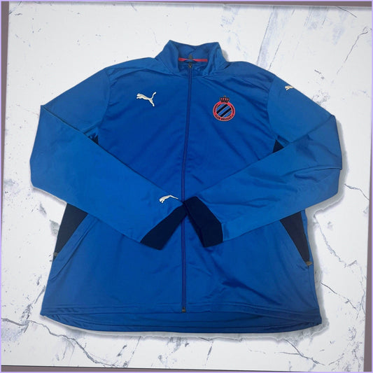 Entdecke unsere Vintage Track Pants von Nike und anderen Marken, erhältlich bei Valuxery.de - Dein Shop für trendige Vintage - Kleidung. Unsere Track Pants sind aus hochwertigen Materialien und