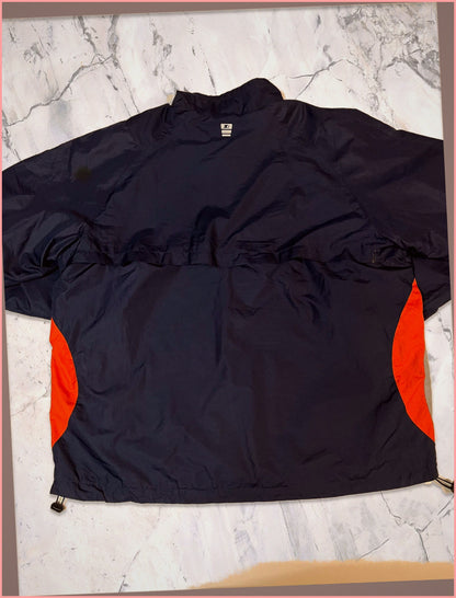 Entdecke unsere Vintage Track Pants von Nike und anderen Marken, erhältlich bei Valuxery.de - Dein Shop für trendige Vintage - Kleidung. Unsere Track Pants sind aus hochwertigen Materialien und