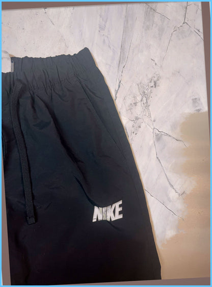 Vintage Nike Trackpants S 3-8-9-6