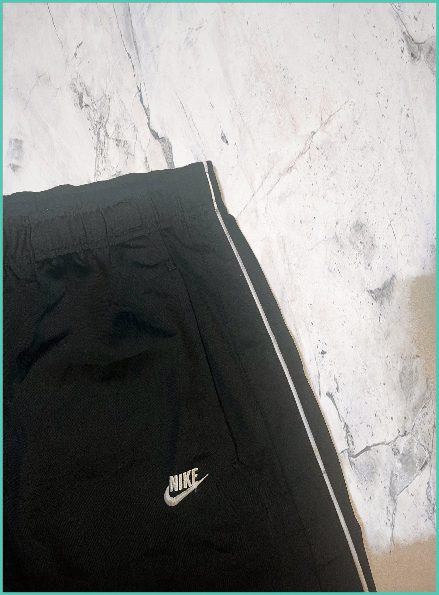 Vintage Nike Trackpants baggy L 5-5-6-6