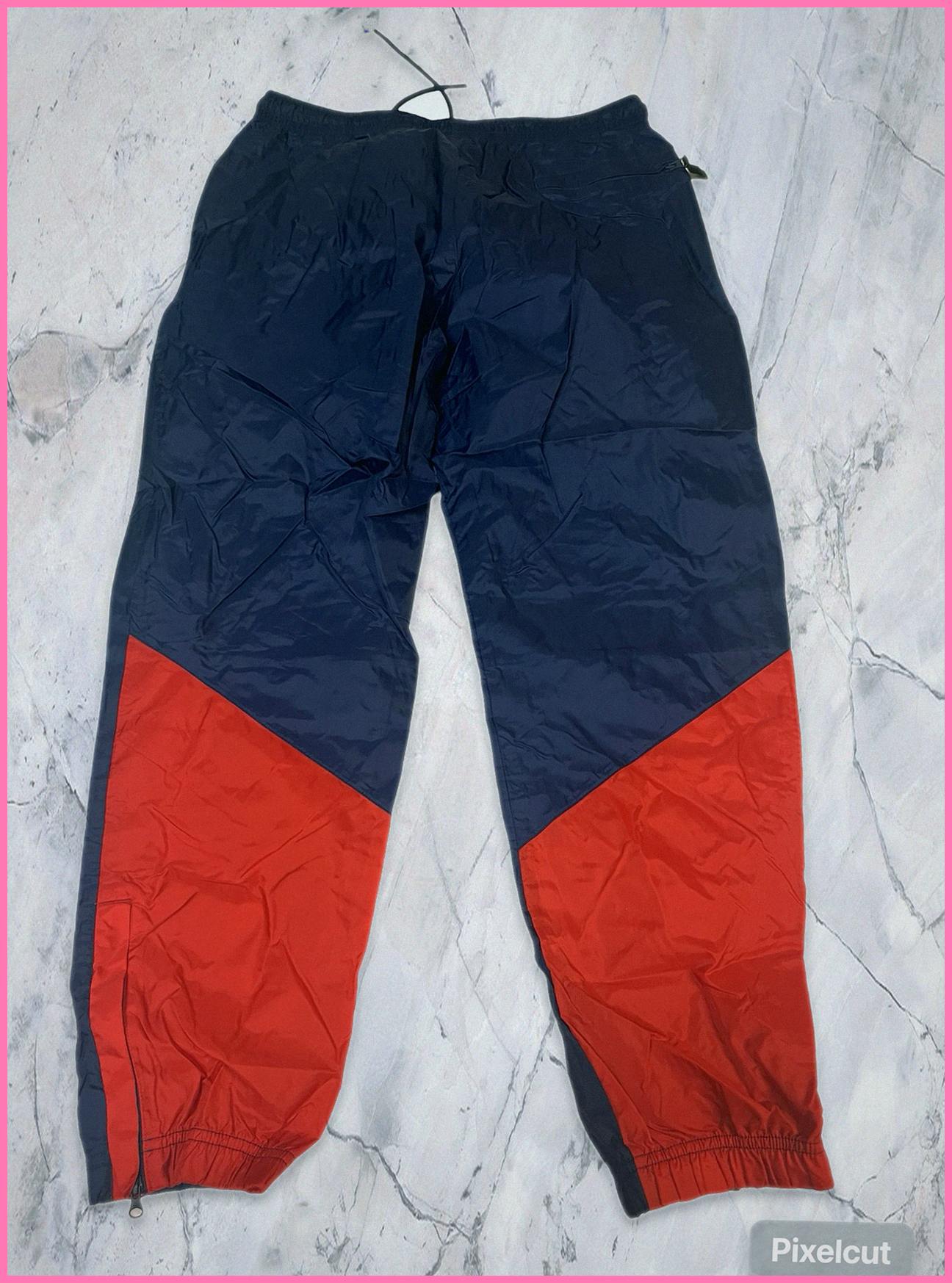 Vintage Nike Trackpants L fit S 5-7-7-8