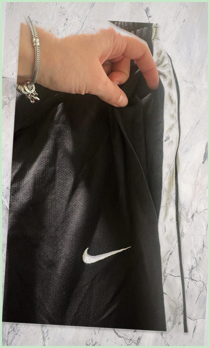 Nike vintage Trackpants XL fit L baggy 7-3-0-6
