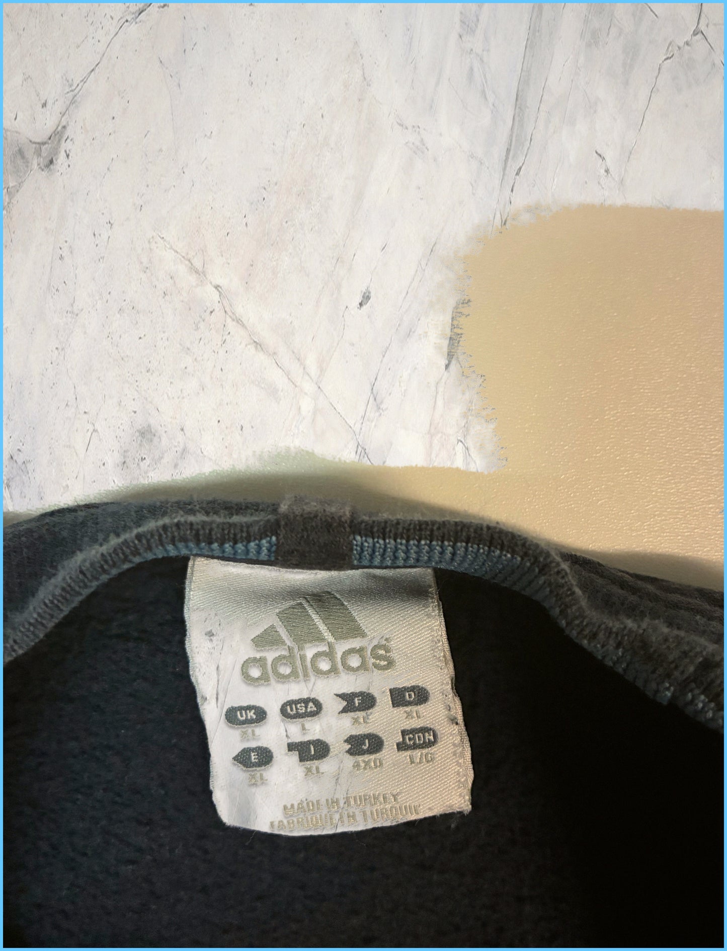 Vintage Adidas Sweatshirt XL fit L 6-0-1-8
