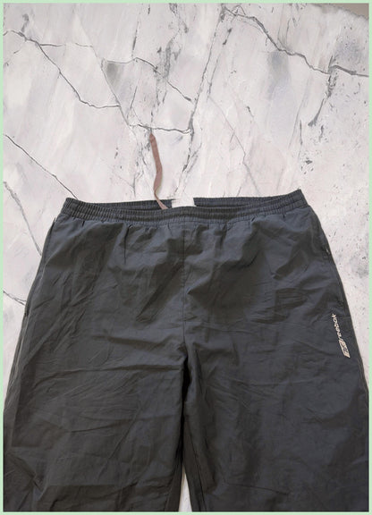 Reebok Vintage Trackpants L baggy 6 8 7 4