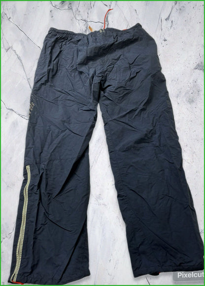Vintage Nike Trackpants XL fit L 67 28