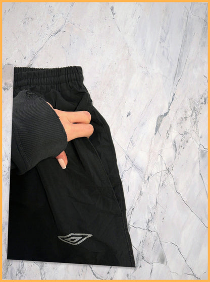 Umbro Vintage Trackpants S baggy 665 1