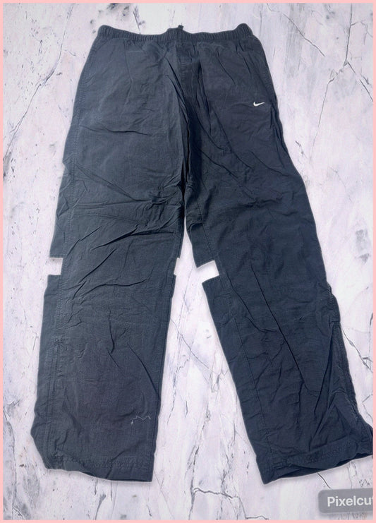 Nike vintage Trackpants XL fit L 7 2 6 0